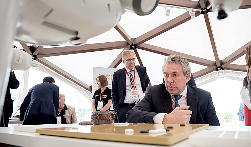 ЗА ИГРОЙ.jpg